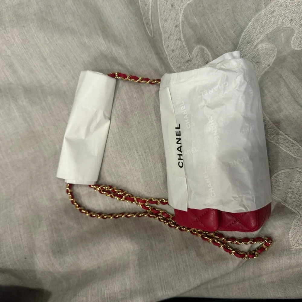 Mini Chanel - Picture 4 of 11